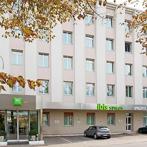 ibis-styles-parma-toscanini.emilia-romagnahotels.net/